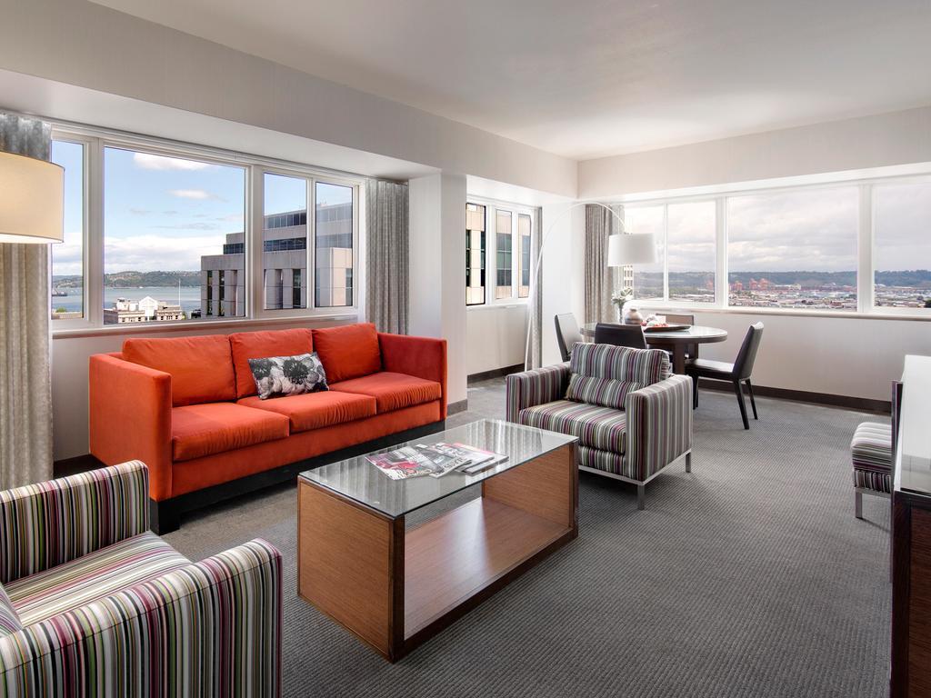 Hotel Murano Tacoma Bagian luar foto A suite at the Westin Seattle