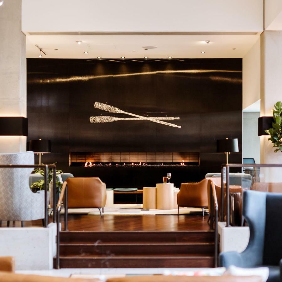 Hotel Murano Tacoma Bagian luar foto The lounge at the airport