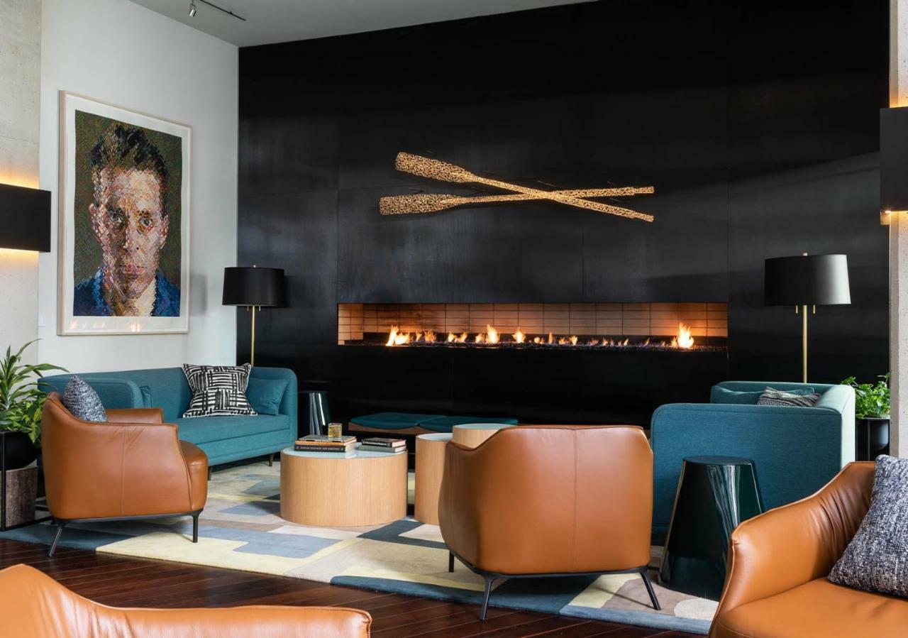 Hotel Murano Tacoma Bagian luar foto The Living Room at the Hotel