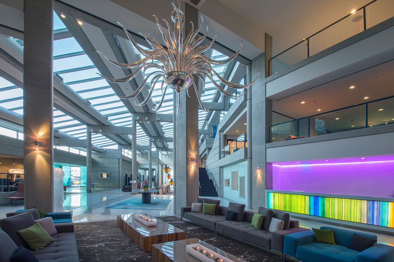 Hotel Murano Tacoma Bagian luar foto The lobby of the Renaissance Boston Harbor Hotel