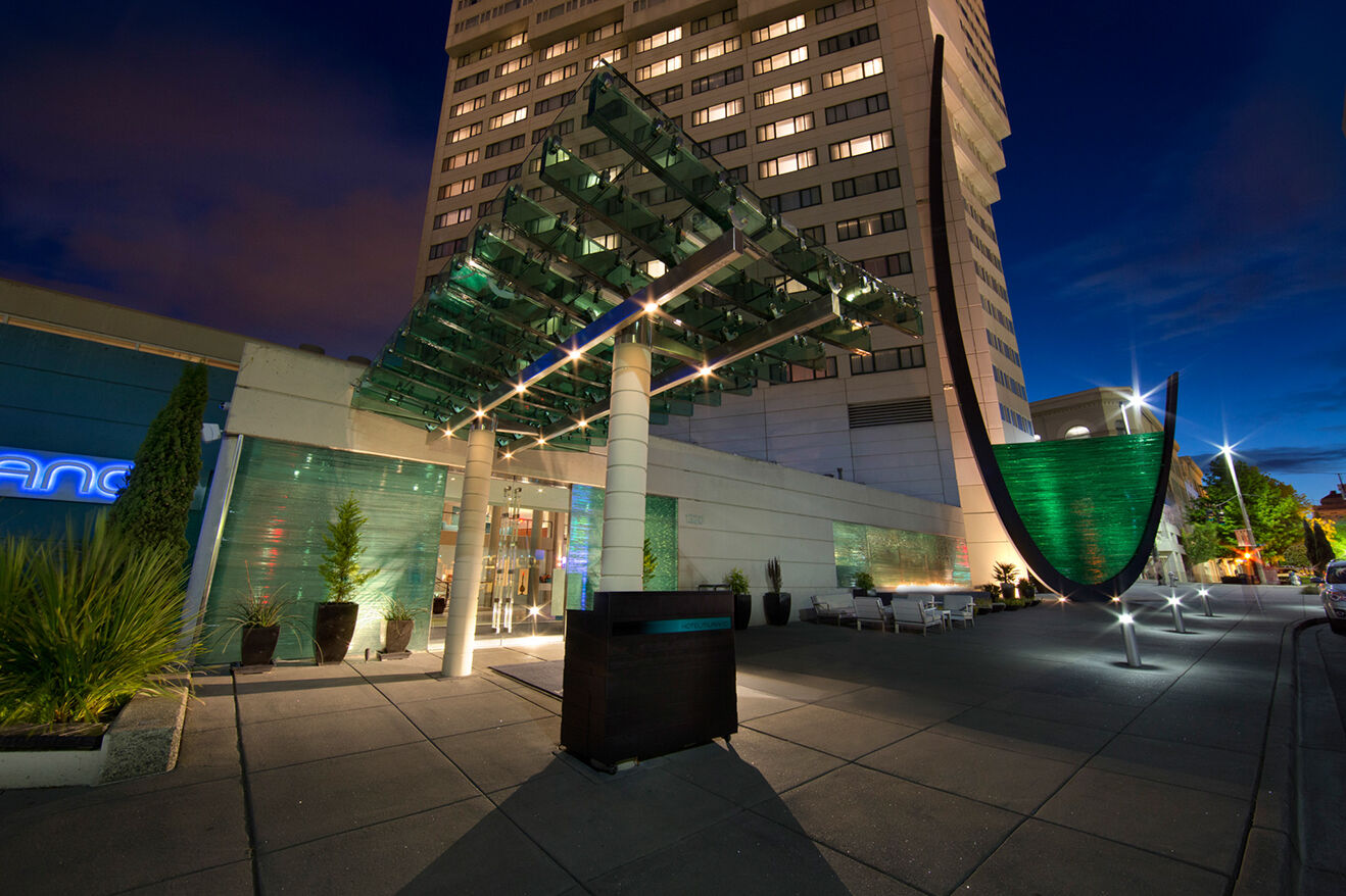Hotel Murano Tacoma Bagian luar foto The Westin Palace Madrid